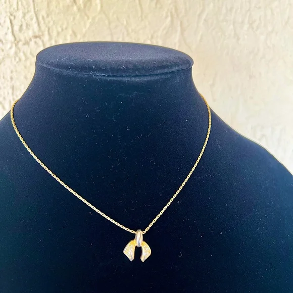 Christian Dior Crystal Bow Necklace - Picture 2 of 7